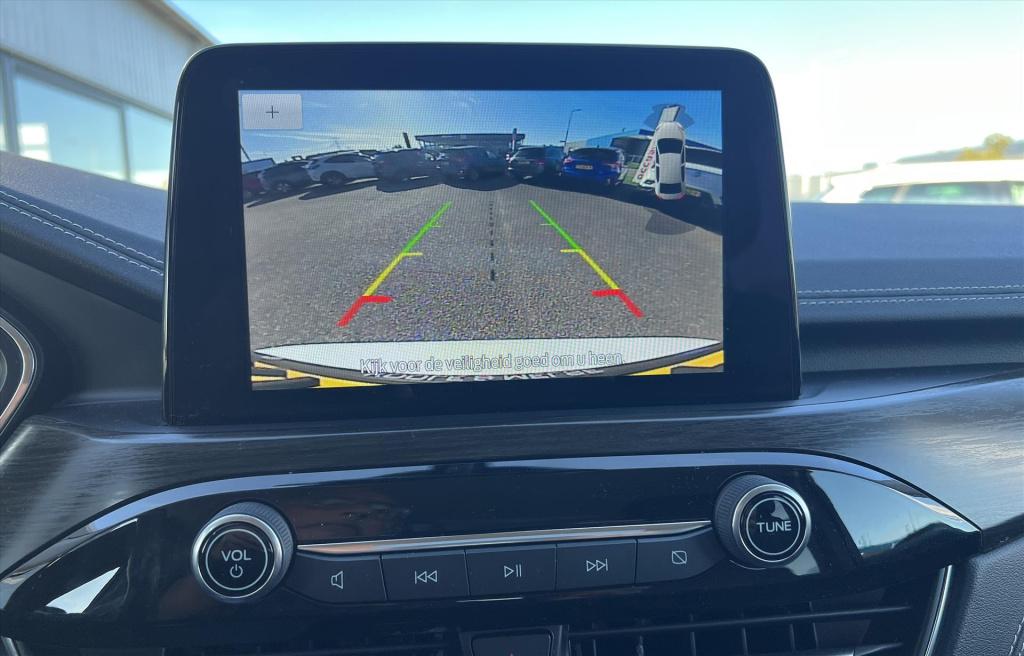 Ford Kuga 2.5 phev e-cvt 225pk vignale , trekhaak , winterpack met voorruit