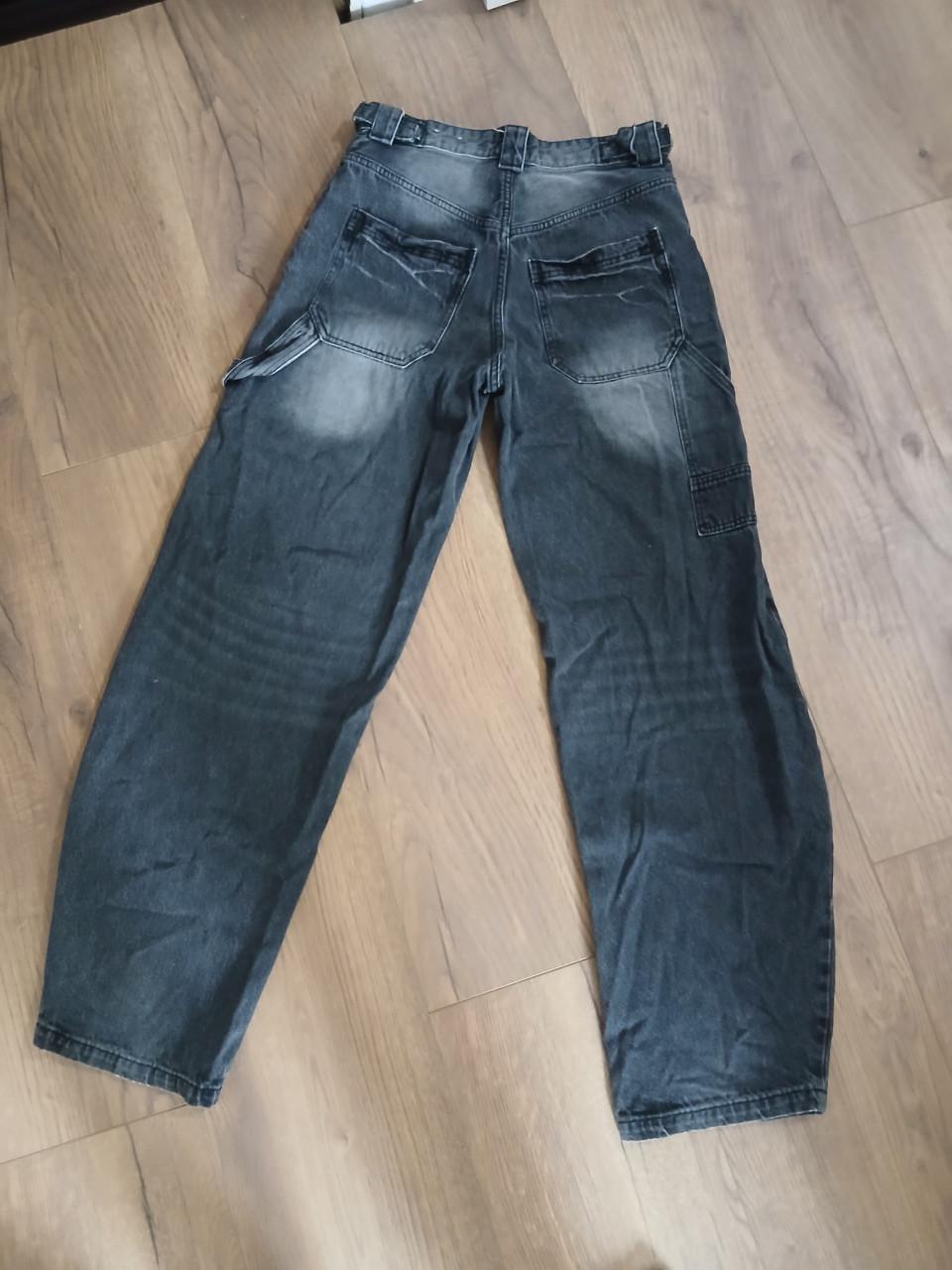 Diverse kleding broek / blouse / trui / bikini / shirt