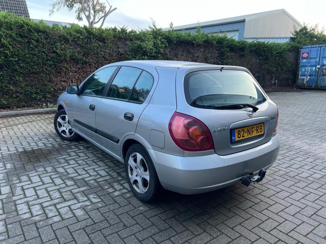 Nissan Almera 1.8 Acenta 146.078km