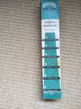 Agrafes a crochets (haaknieten)