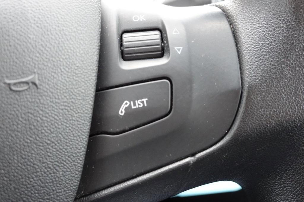 Peugeot 208 1.2 vti active