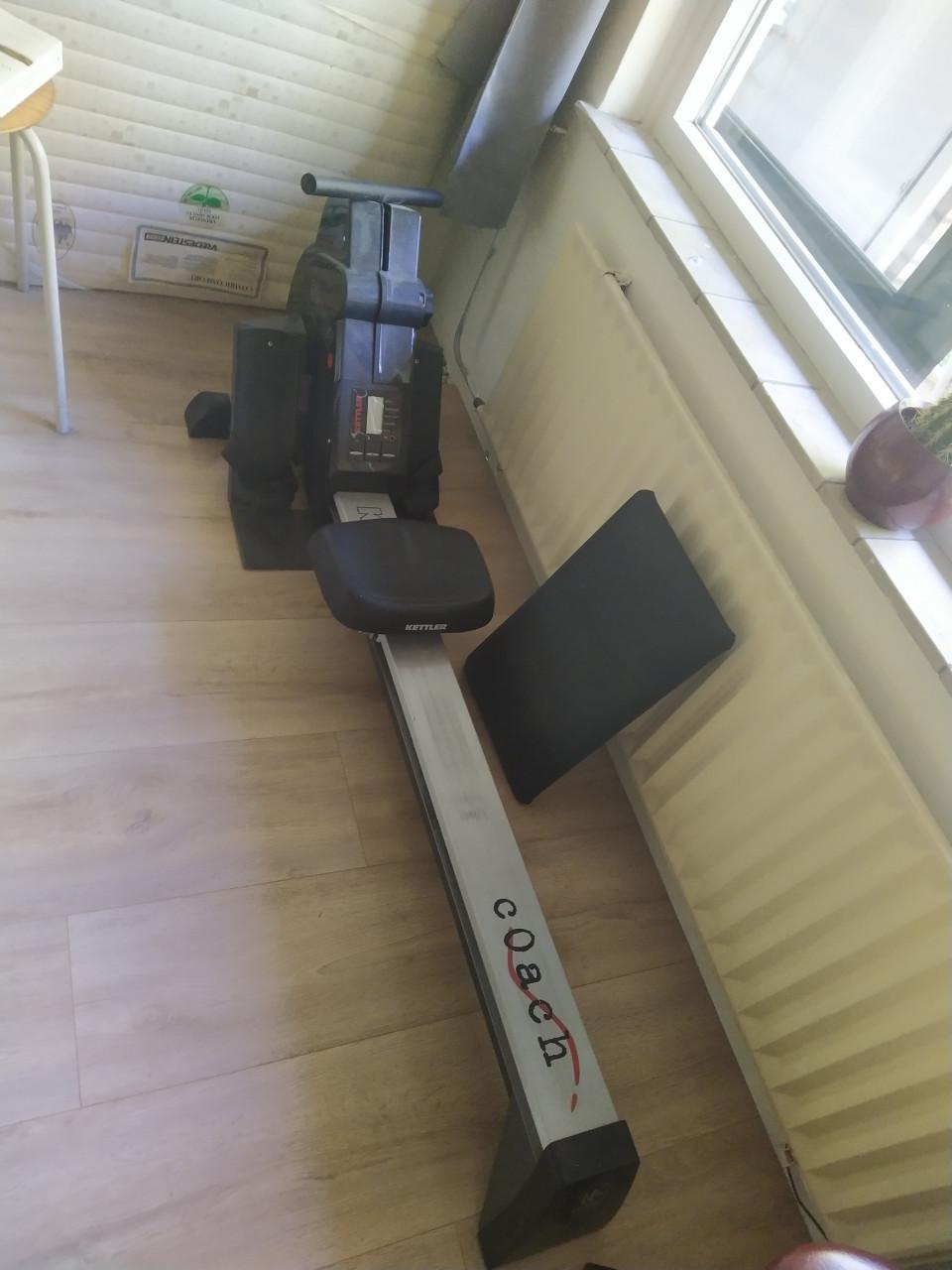 Roeimachine (fitness apparaat)