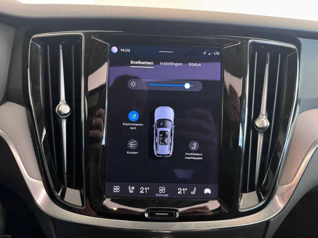 Volvo V60 2.0 t6 recharge awd inscription expression
