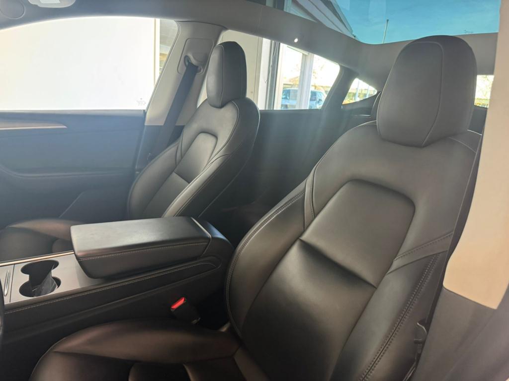 Tesla Model Y long range awd 75 kwh