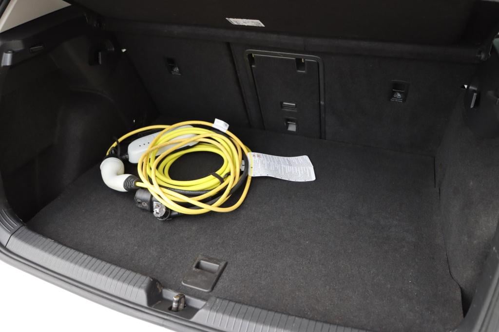 Volkswagen Golf 1.4 tsi ehybrid style 204pk dsg6