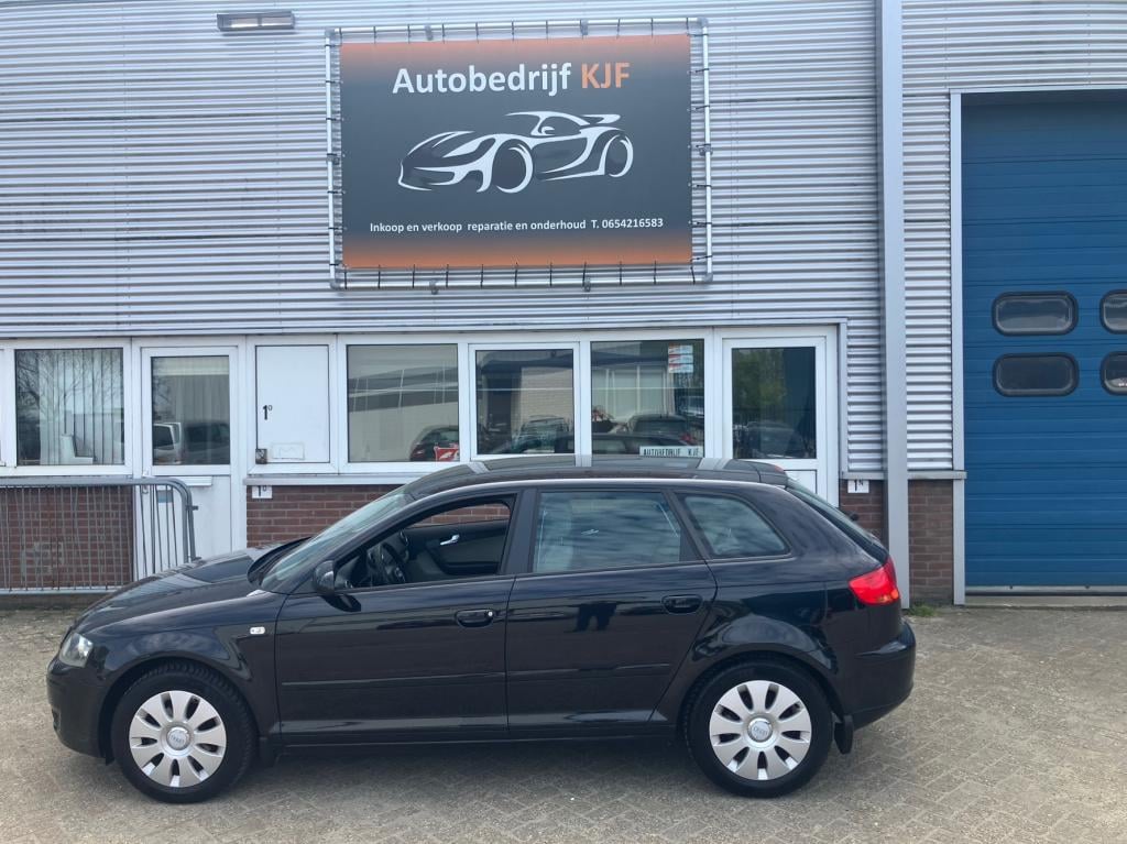 Audi A3 sportback 1.6 attraction business edition cruisse clima