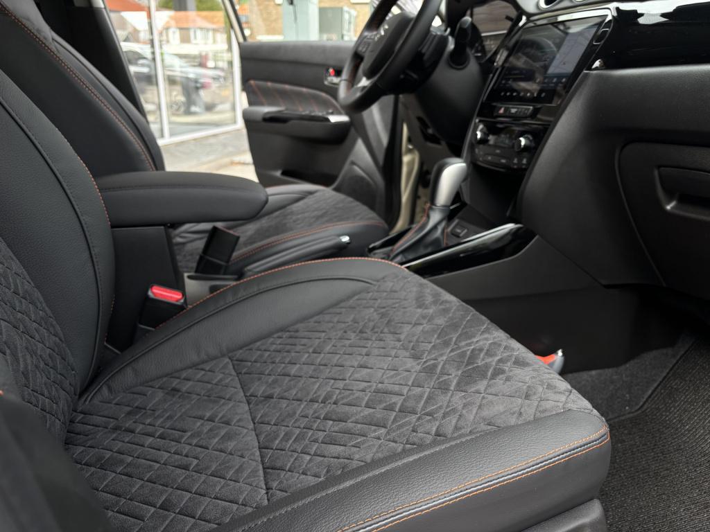 Suzuki Vitara automaat 1.4 boosterjet smart hybrid special edition