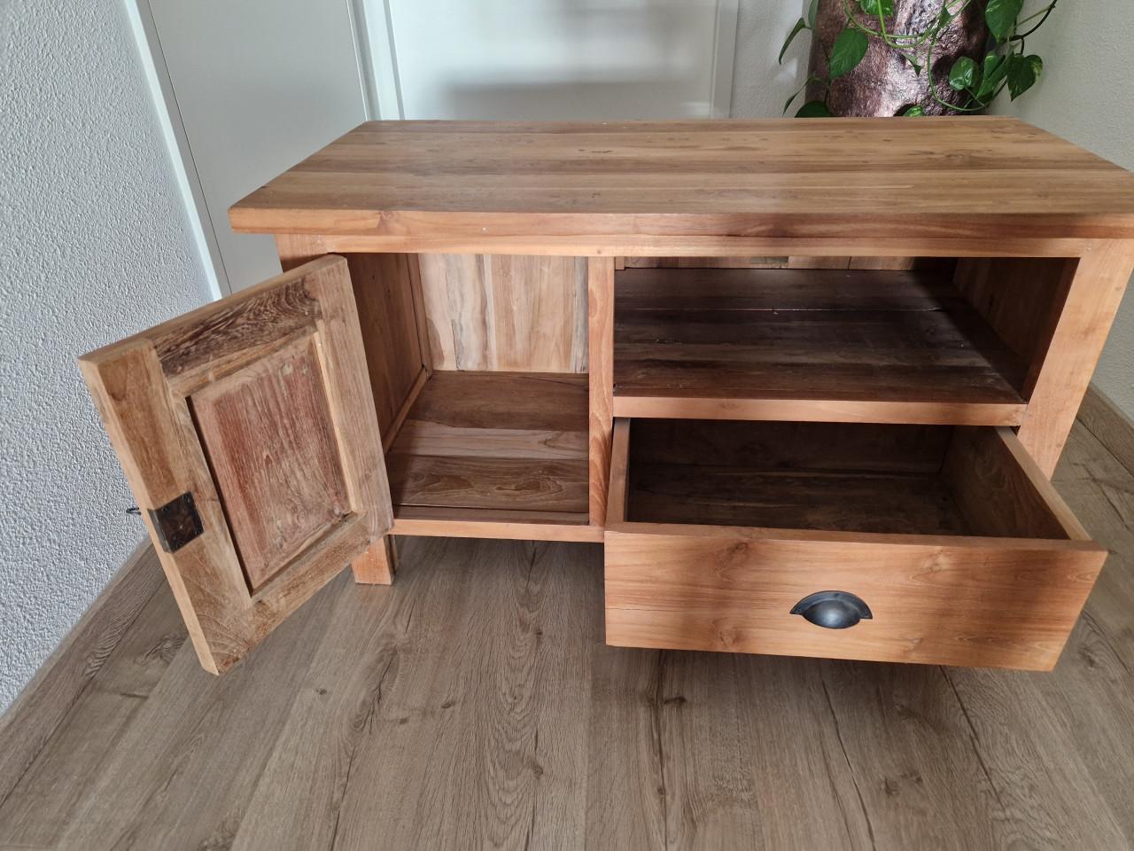 Teak houten kast