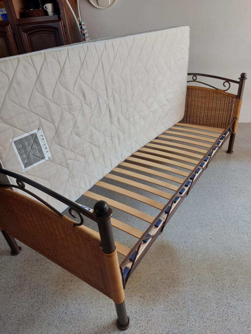 Eenpersoonsbed / bank - GRATIS