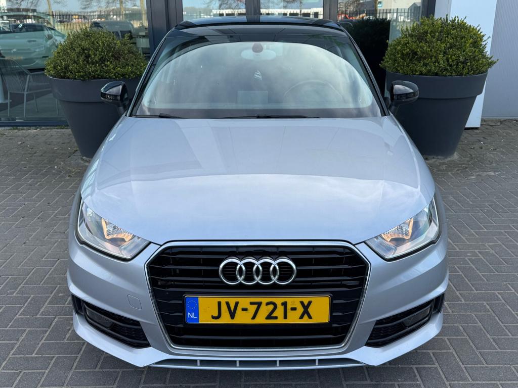 Audi A1 Sportback 1.0 tfsi s-line * nap * cruise control * 17 inch