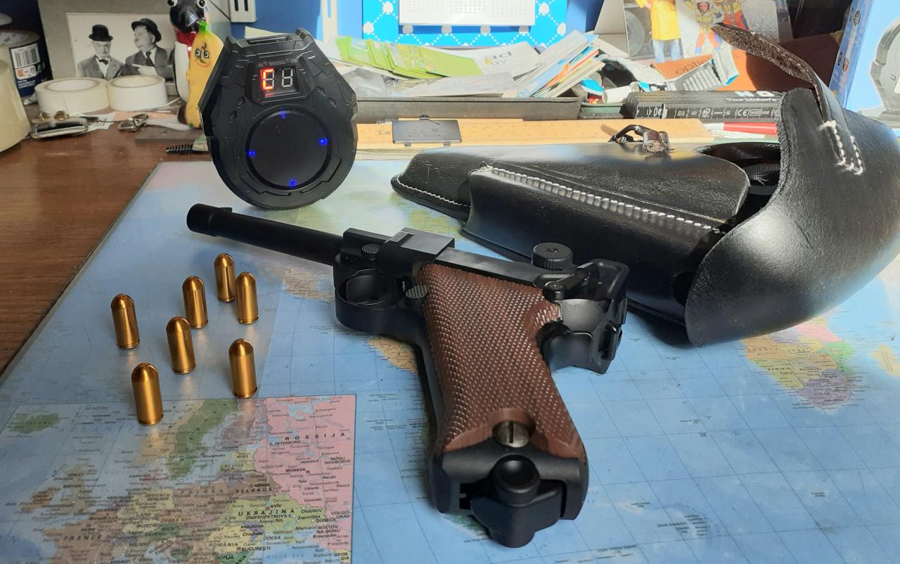 Luger P08 Shell Uitwerpende Laser Speelgoedpistool  + 6 patronen +