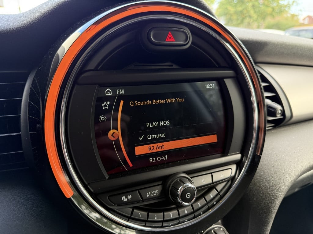 Mini One mini 1.5 first // dealer onderhouden // stoelverwarming //