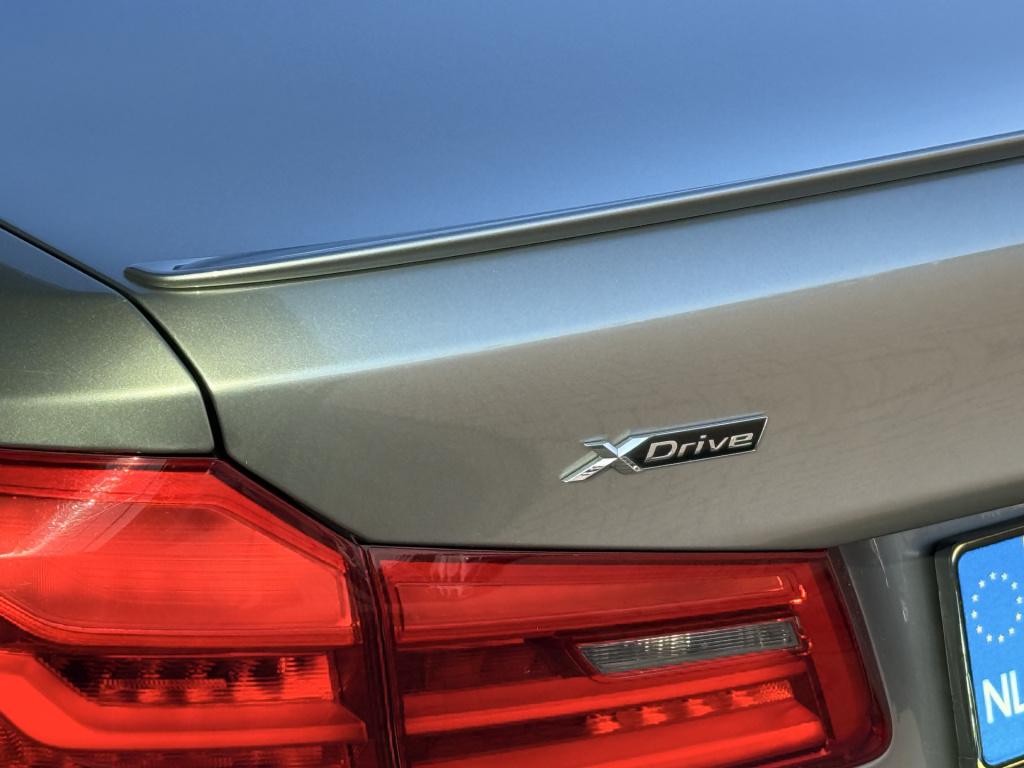 BMW 5 Serie 540i xdrive high executive m-sport | acc | leder | harman / kar