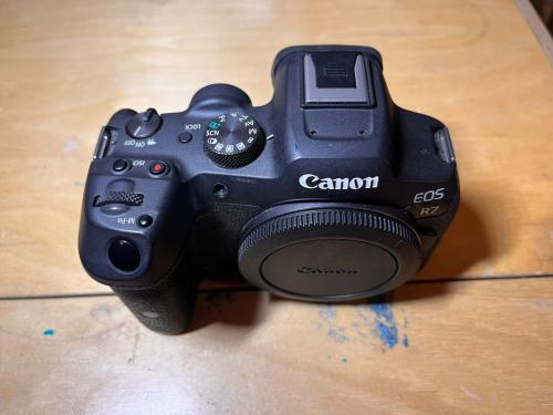 Canon R7 - Hoge kwaliteit systeemcamera, zo goed als nieuw