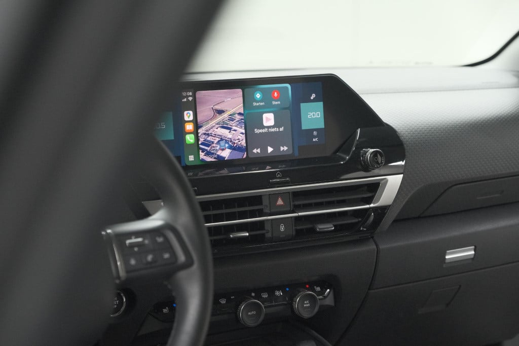 Citroen Ë-c4 shine 50 kwh | camera | pack winter | apple carplay | navigati