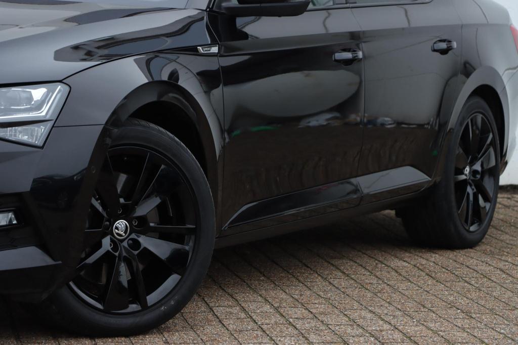 Skoda Superb 2.0 tsi 4x4 sportline business 280pk dsg7