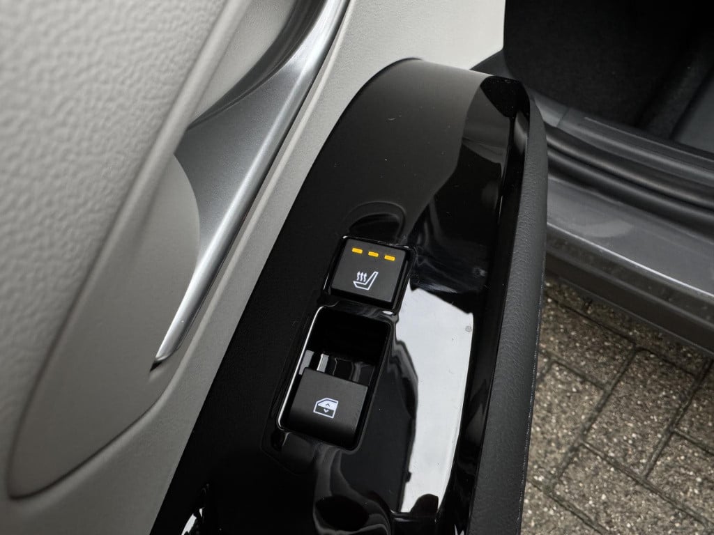 Hyundai Tucson Hybrid 1.6 t-gdi hev premium light grey interior