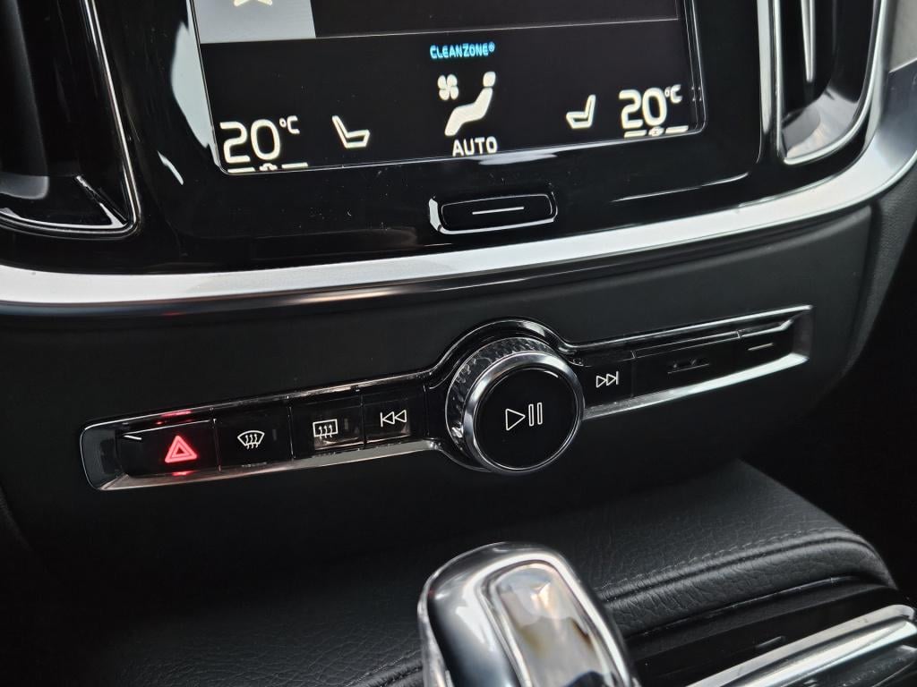 Volvo V60 2.0 t8 twin engine awd inscription | pano | elek. trekhaak