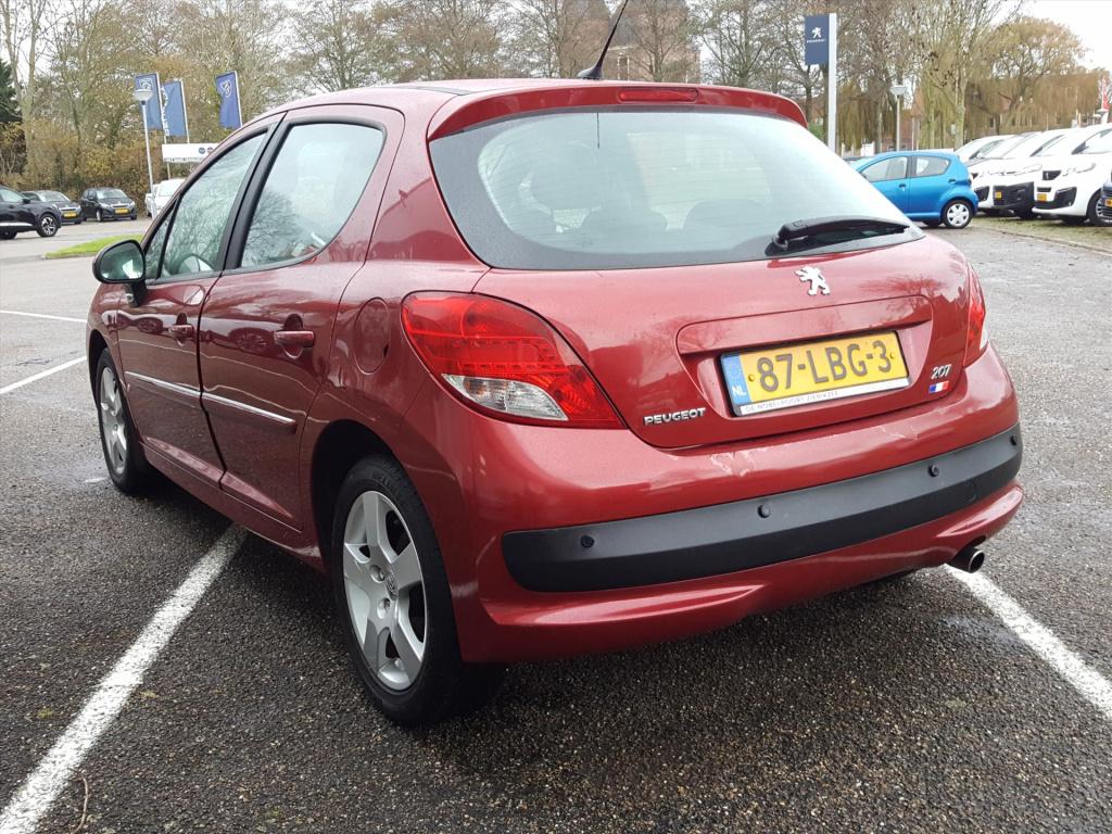 Peugeot 207 première 1.6-16v vti-120pk navigatie | cruise & climate control