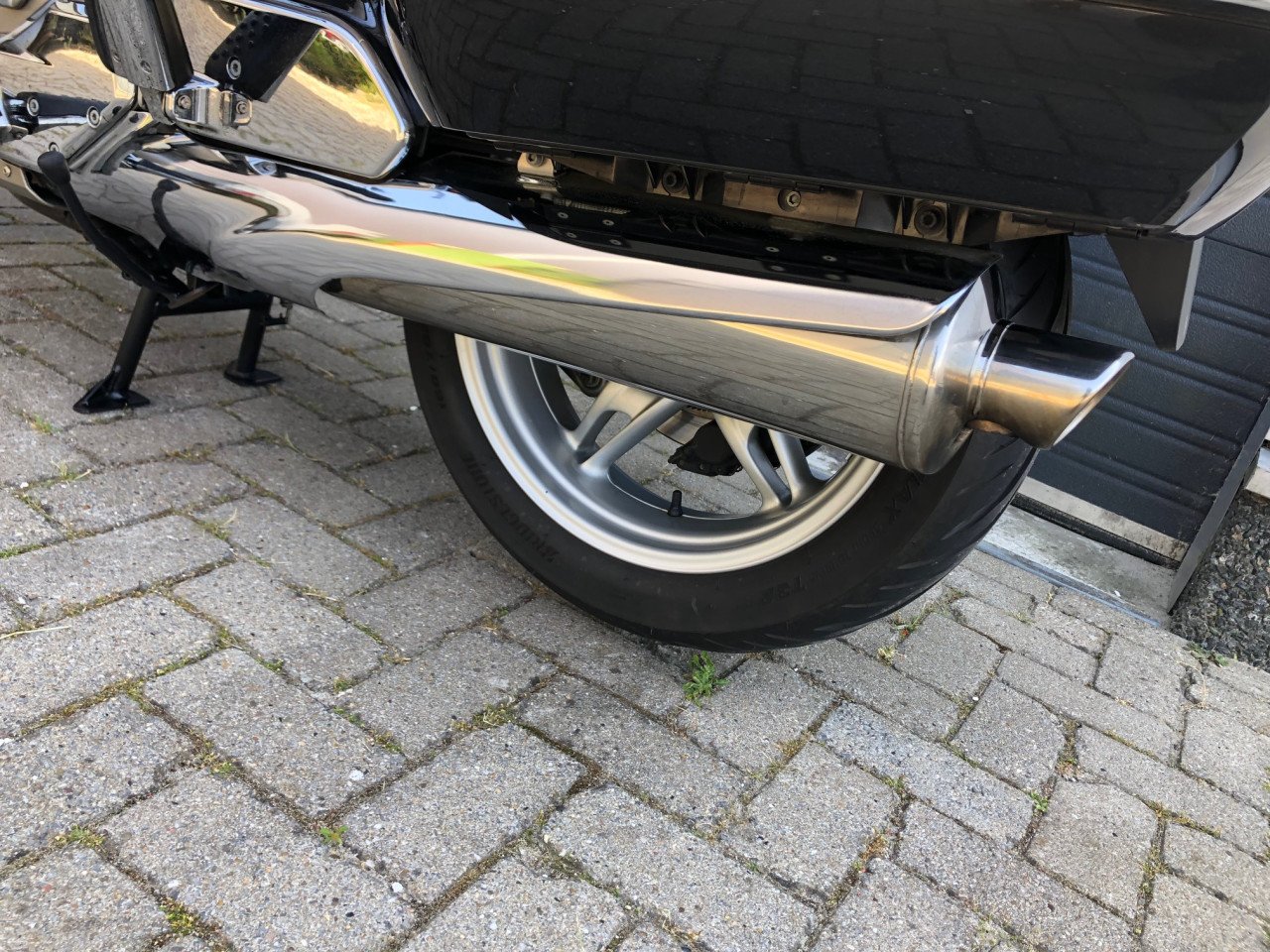 BMW K1200LT, 2006, slechts 37461 km, chroompakket, elek middenbok, €4995,-