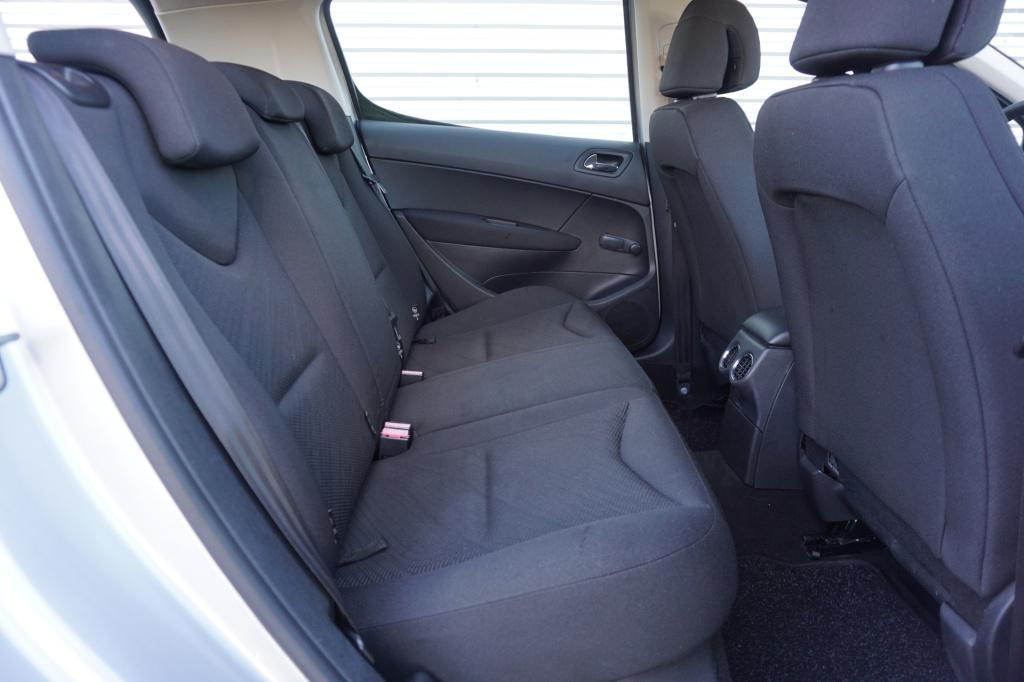 Peugeot 308 1.6 vti xs airco / cruise / elektr. ramen / trekhaak /