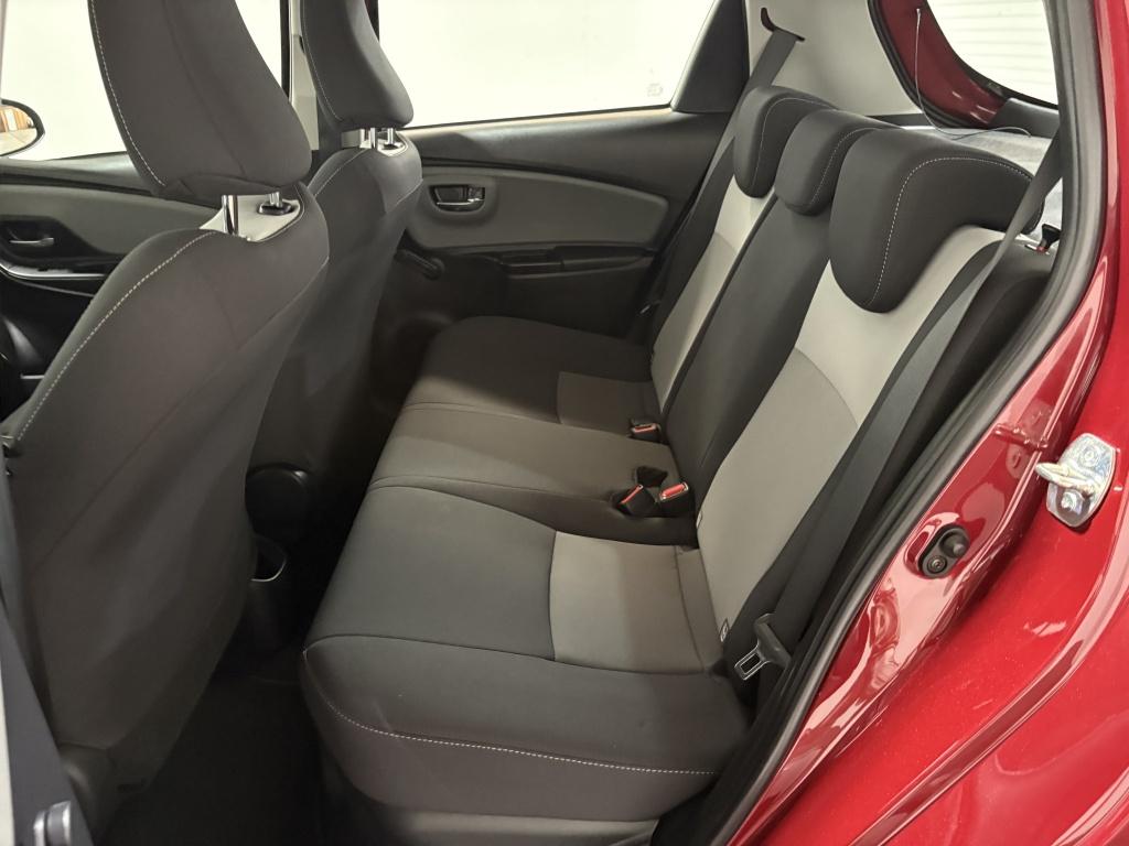 Toyota Yaris 1.5 hybrid aspiration | lage km-stand |