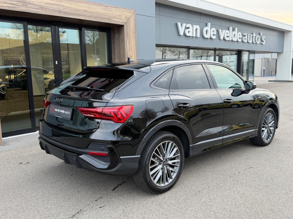 Audi Q3 sportback 35 tfsi 150pk s-tronic s-line | standkachel | black style