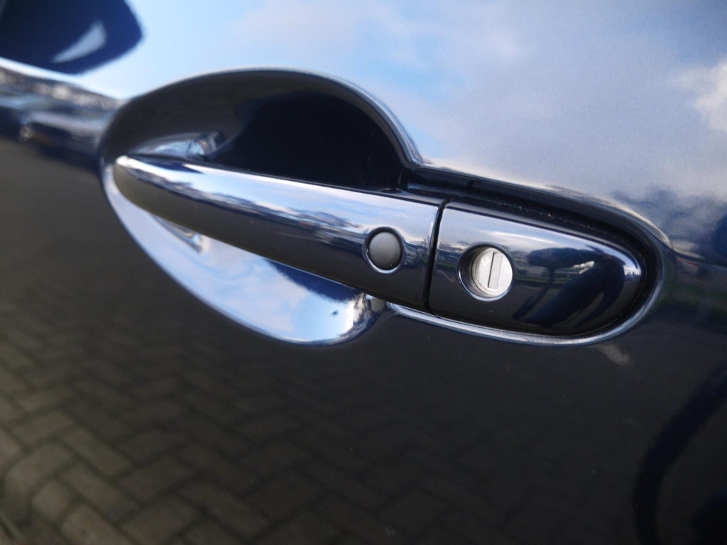 Mazda 2 1.5 e-skyactiv-g 90 exclusive-line