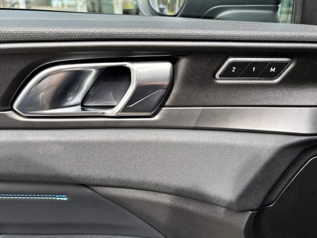 Lynk & Co 01 1.5td 261pk phev 7dcth|360gr camera|infinity sound| schuifdak|