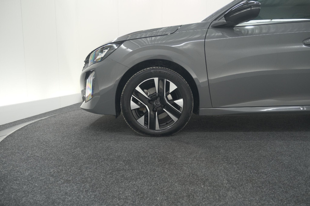 Peugeot 208 hybrid 100 e-dcs6 allure | camera | apple carplay | keyless ent