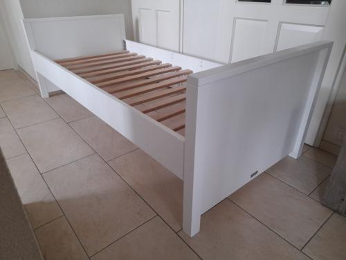 Bopita stevig bed 90 x 200 ( in goede staat )