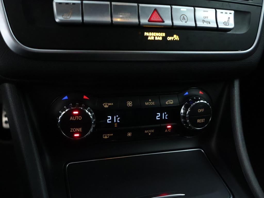 Mercedes-Benz Gla-klasse 180 business solution amg | cruise control | amg l