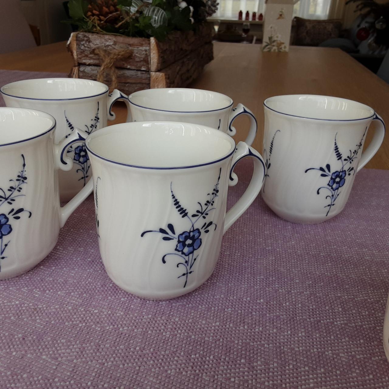 Zes koffiebekers  Villeroy en Boch.