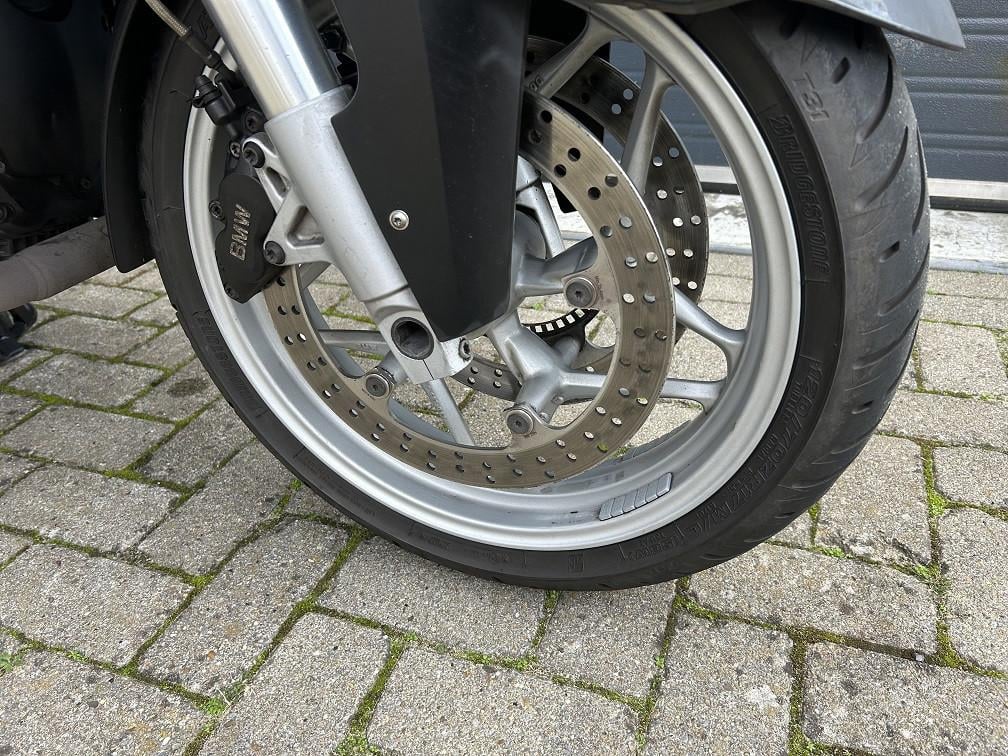 BMW R1200RT uit 2011, 250dkm, full-opt, volledige historie bekend €2500,-