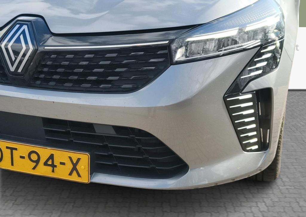 Renault Clio 1.6 e-tech full hybrid 145 evolution