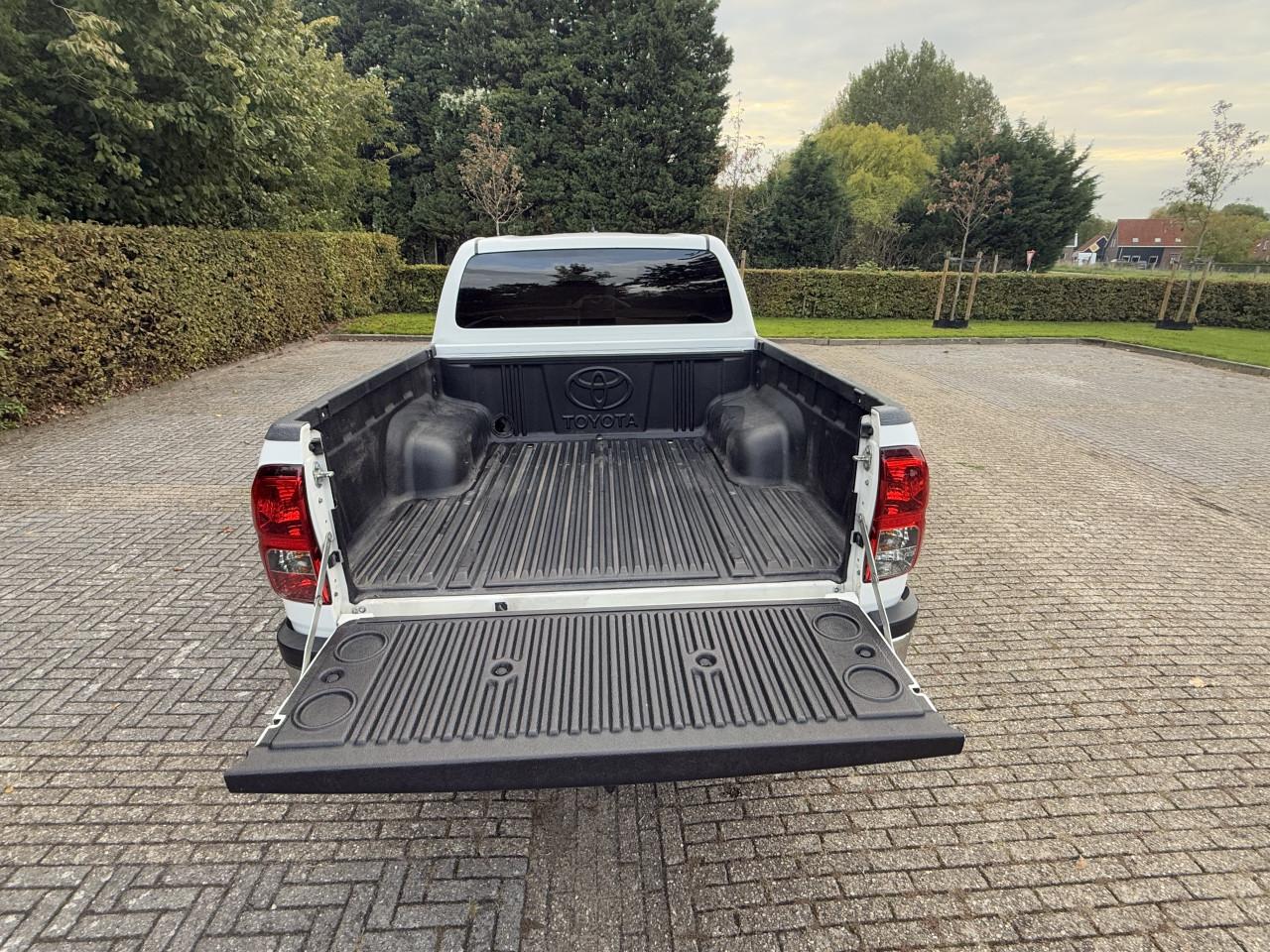 Toyota HiLux - 2.4 D-4D Cool Comfort Double Cab Automaat| BTW | Camera |