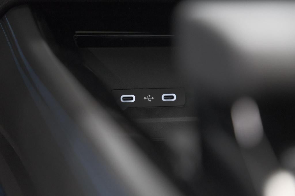Renault Rafale 1.2 e-tech 4x4 plug-in hybrid 300 atelier alpine | pack ligh