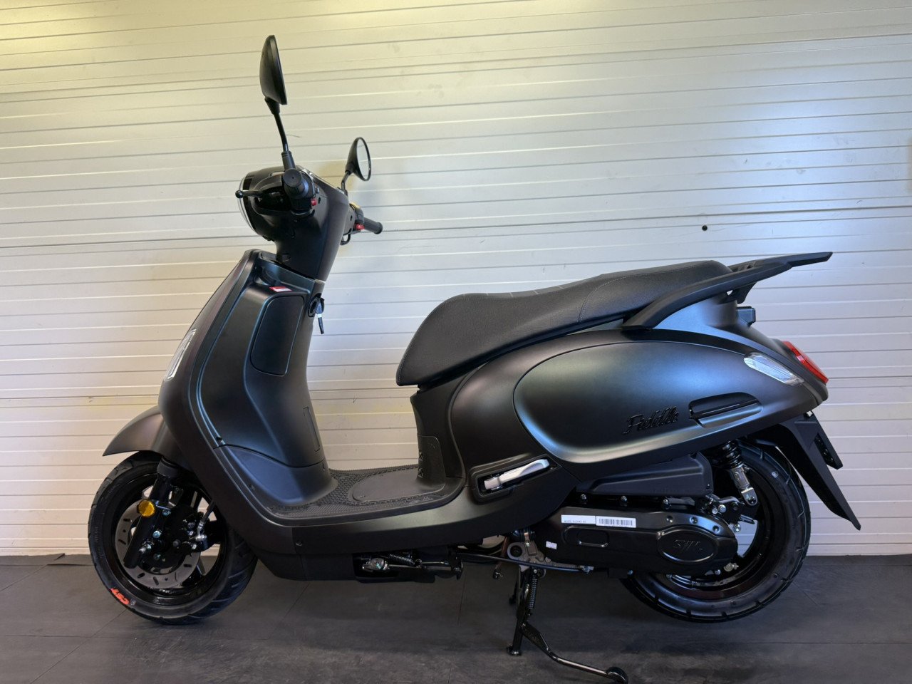 Sym Fiddle IV 25/45km de A-merk retro scooter!