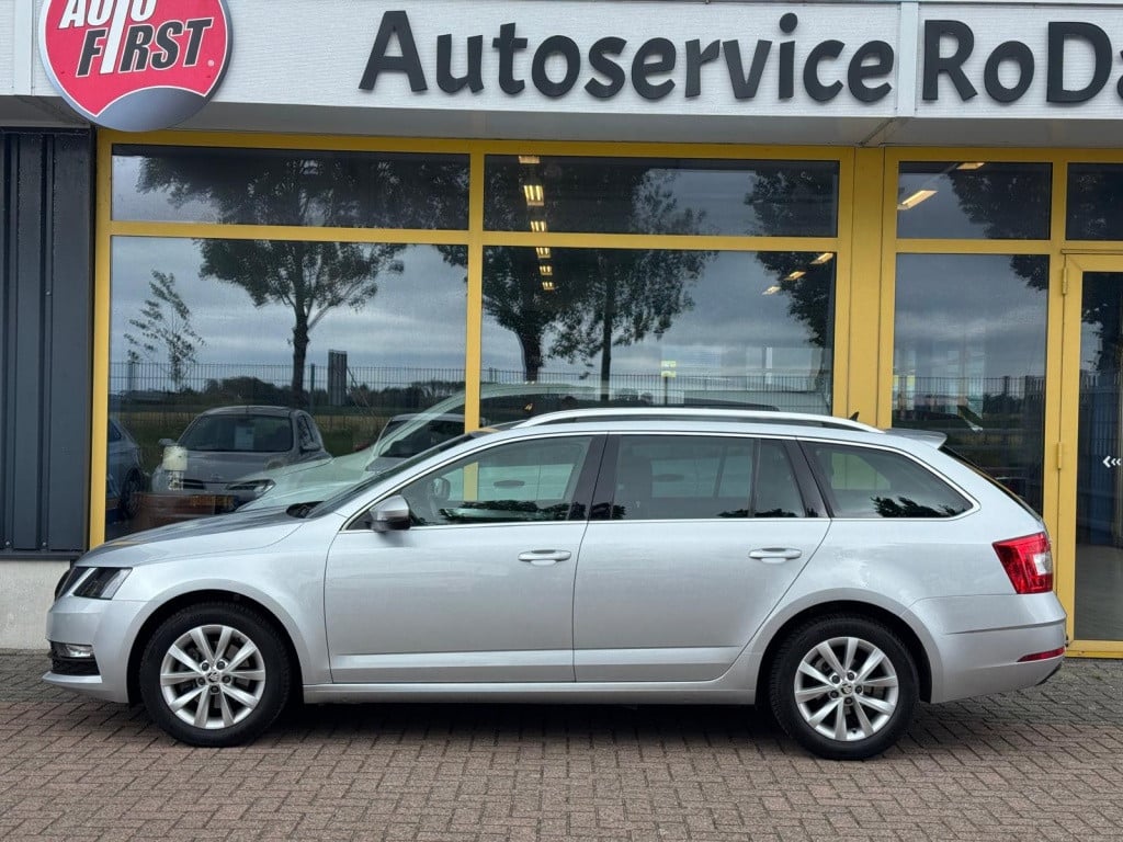 Skoda Octavia combi 1.0 tsi grt amb. bns