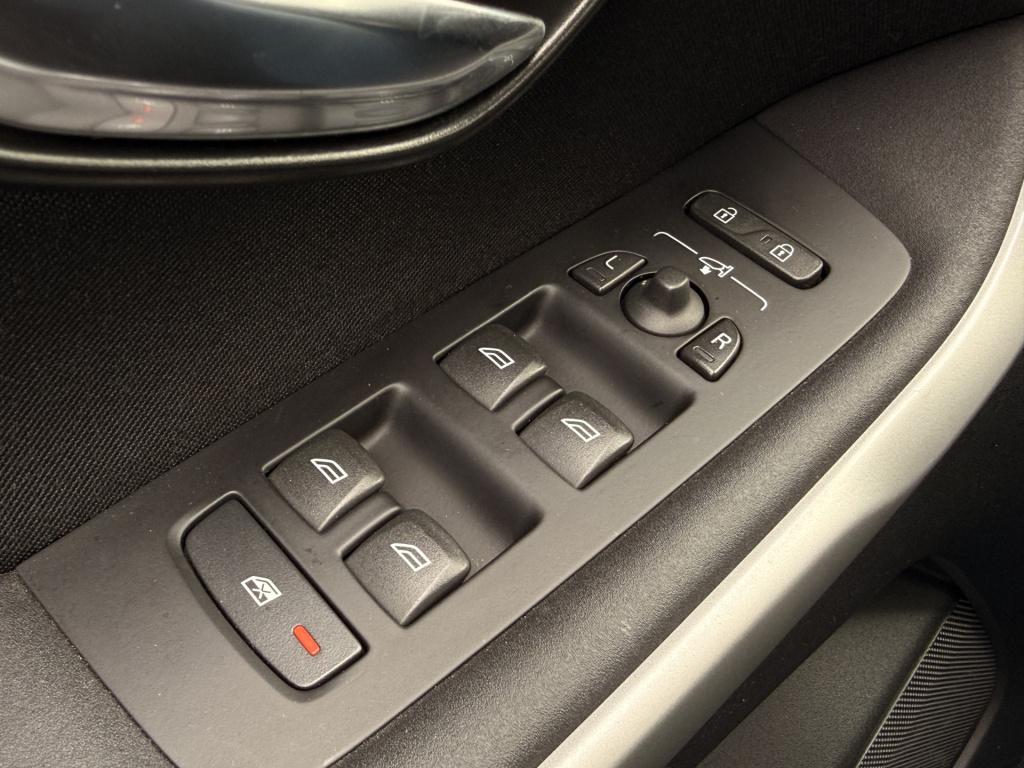 Volvo V40 1.6 t2 | cruise | navi | achteruitrijcamera