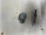 Tapeinduithaler en `radiatorsleutel