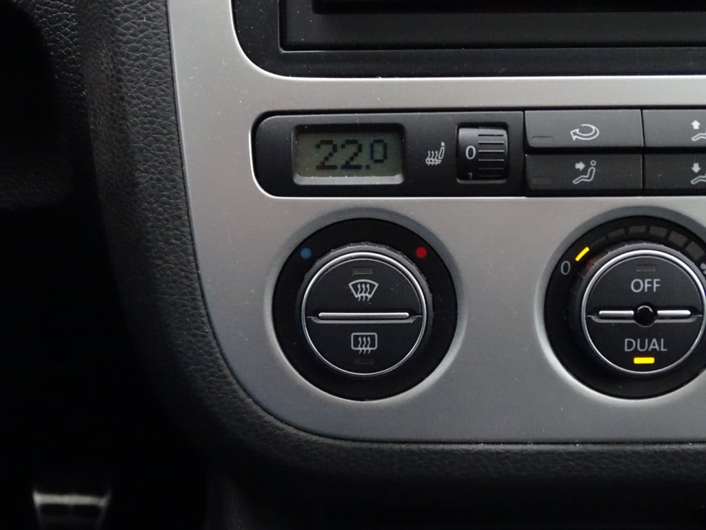 Volkswagen Eos 2.0-16v fsi 150pk | stoelverwarming | leder | navi