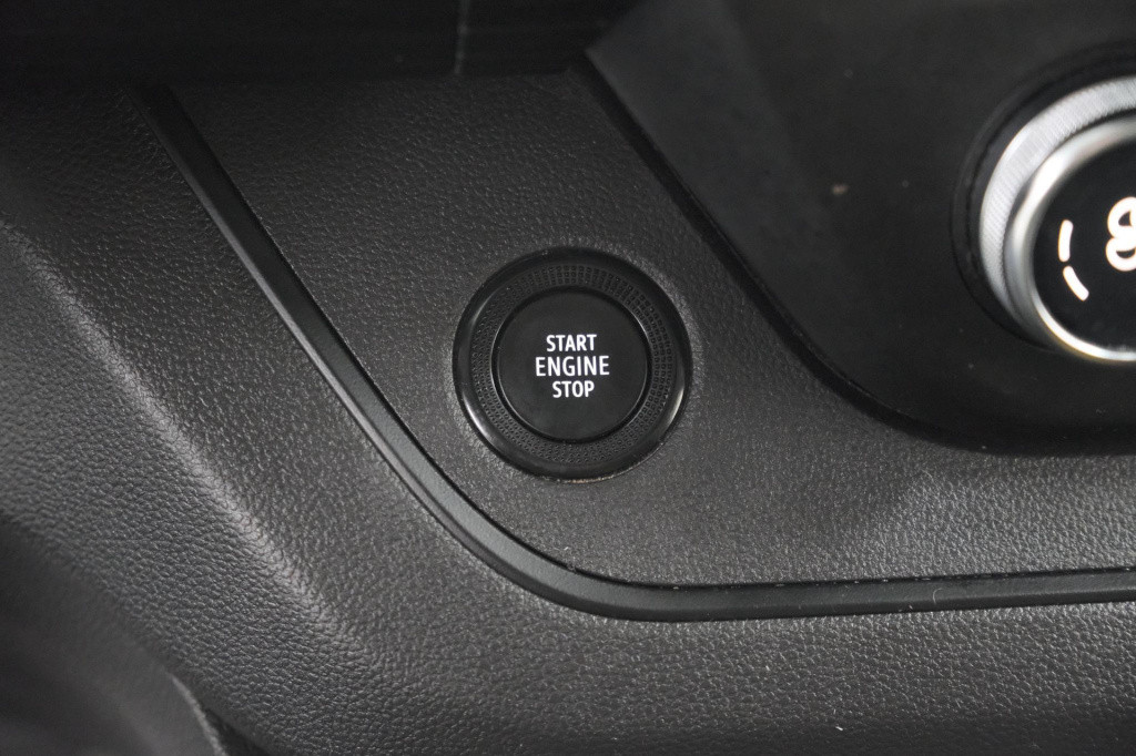 Renault Trafic 2.0 dci 110 t30 l2h1 work edition | trekhaak | camera | navi