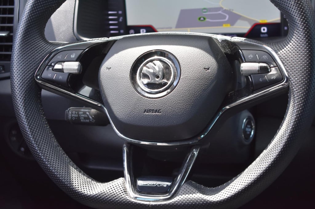 Skoda Karoq 1.5 tsi act sportline | nap | virtual cockpit | dealer onderhou