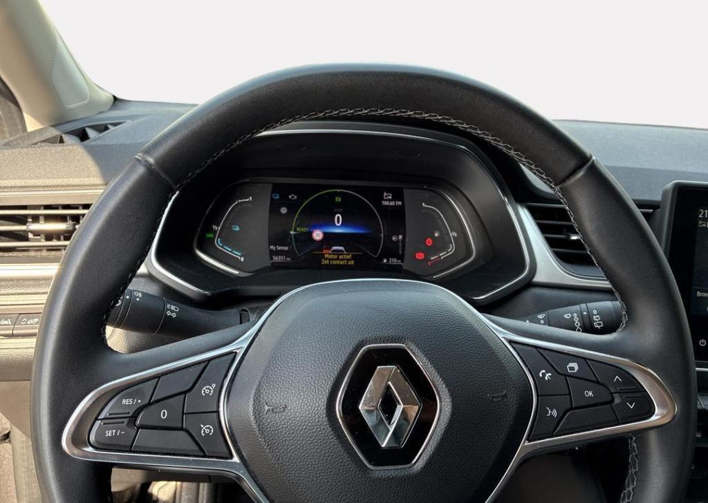 Renault Captur 1.6 e-tech hybrid 145 intens -trekhaak / 18" / dakrails