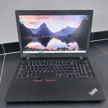 Lenovo ThinkPad L580 i5-8250U 16GB 256GB 15,6" FHD prima accu W11