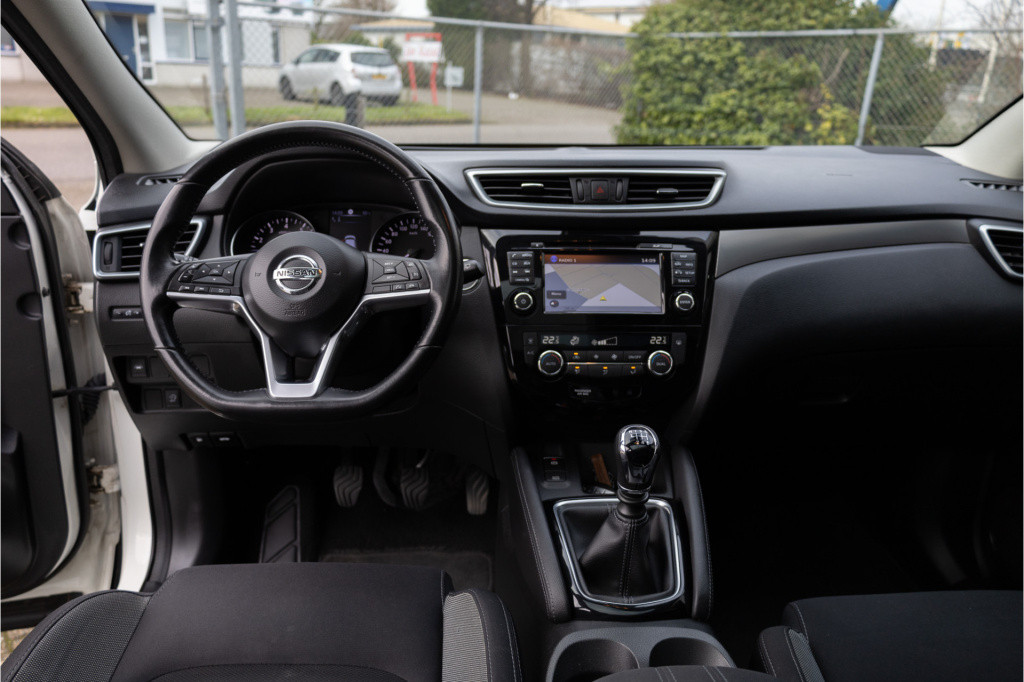 Nissan Qashqai 1.6 n-connecta ✅1500kg trekgewicht✅nav✅trekhaak