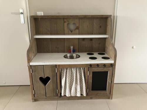 Speelgoedkeuken steigerhout