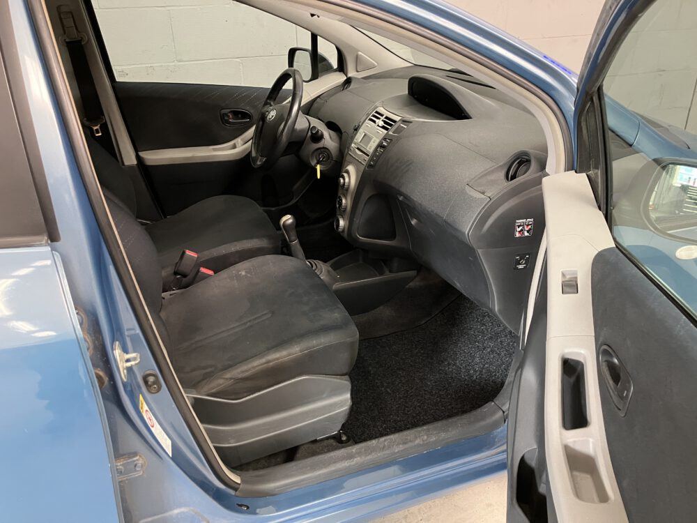 Toyota Yaris 1.3 VVTi Sol