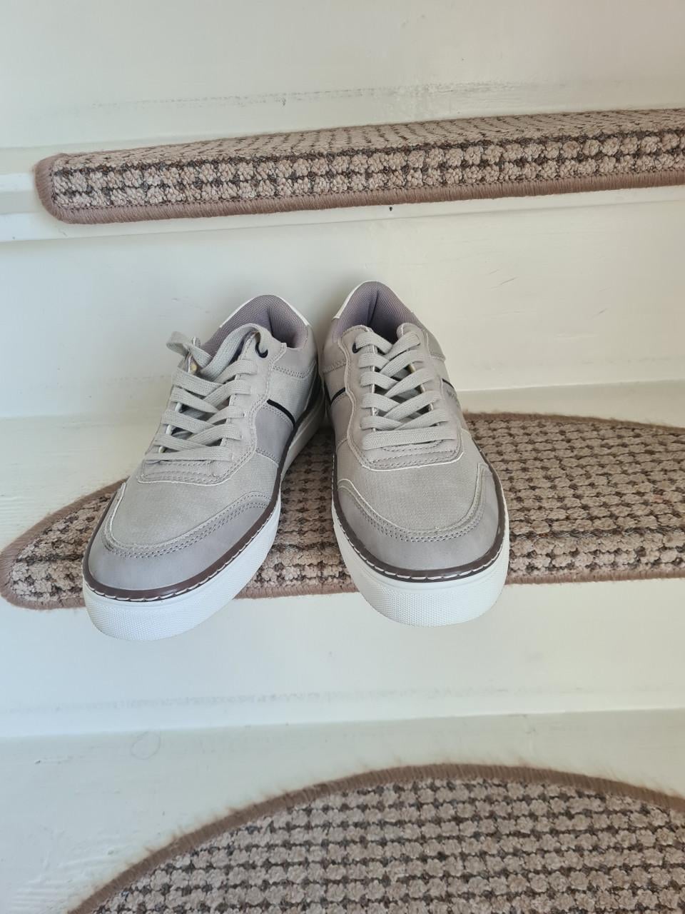 MG  herenschoenen maat 42